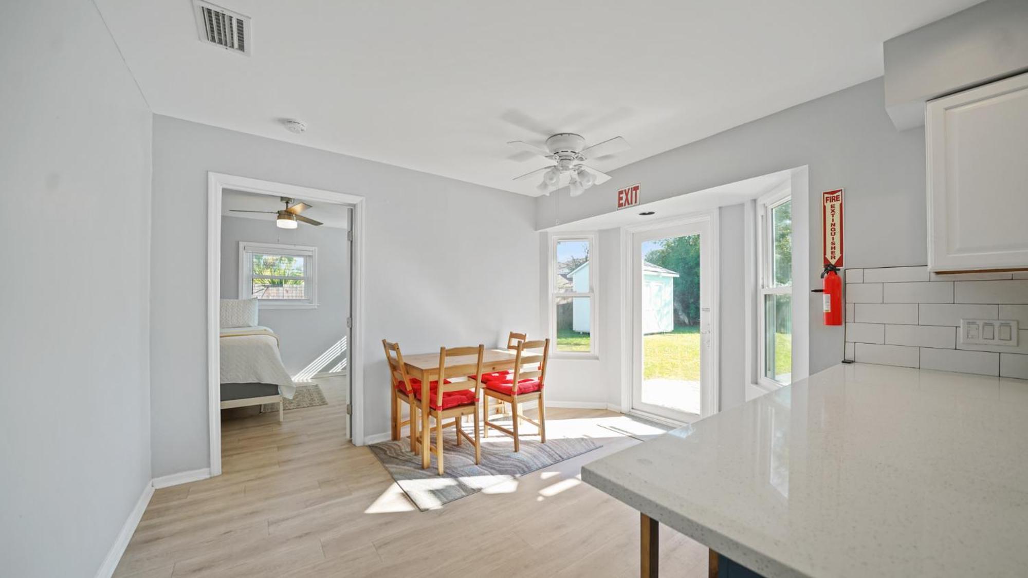 Jacksonville Beach Home - Walk To Beach, Bars & Restaurants - Pet Friendly Bagian luar foto